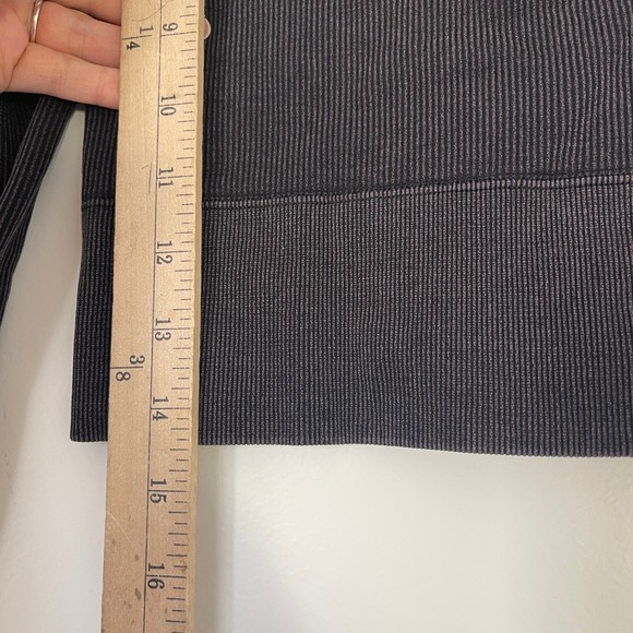 Lorna Jane $76 Tempo Ribbed‎ Seamless Long Sleeve Top Size Small Athletic Top - Picture 9 of 9